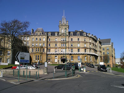 Trường nội trú Bournemouth Collegiate, Anh Quốc - Ảnh 1